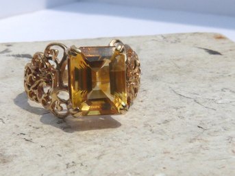 10K Yellow Gold  & Large Citrine Ring