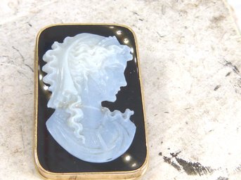 Elegant Antique 10K Yellow Gold , Black Onyx & Opaline Glass Cameo Pendant