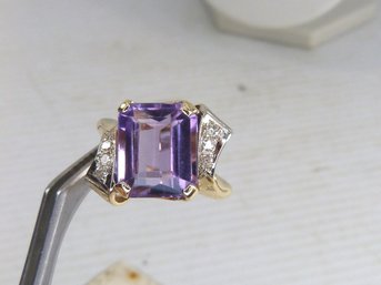 Gorgeous Antique  14K Yellow Gold , Amethyst & Diamond Ring