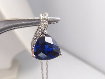 10 K White Gold , Sapphire &  Diamond Pendant / Necklace