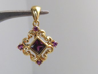 14 K Yellow Gold  & Amethyst  Pendant