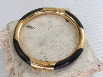 Beautiful 14K Yellow Gold & Black Onyx Hinged Bangle Bracelet