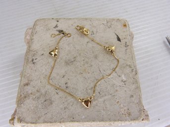 Dainty 14K Yellow Gold Heart Station Bracelet