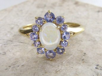 Large 14K Yellow Gold & Opal Ring