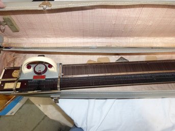 Vintage KnitKing Knitting Machine Model 4500