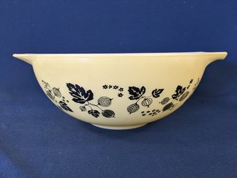 Vintage Mid Century Modern Pyrex Bowl In Yellow Gooseberry Pattern #444
