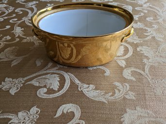 VINTAGE HALL GOLDEN GLO 22 CARAT GOLD PLATED CASSAROLE DISH