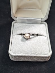 Sterling Avon Faux Pearl Ring Sz 4.5