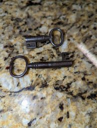 Lot Of 2 Skeleton Keys