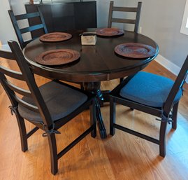 Round Table & 4 Chairs