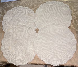 4 Beige Scalloped Edge Cotton Placemats