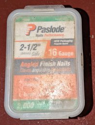 Paslode Angled 2.5' Box Of Finishing Nails, 16 Gauge  ( Box 3 Of 6)