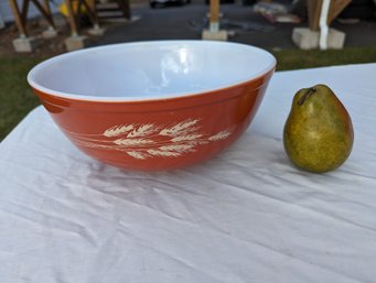 Burnt Orange Pyrex Bowl 404 4L Wheat Pattern