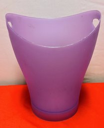 Small Lavender/Light Purple Plastic Waste Basket