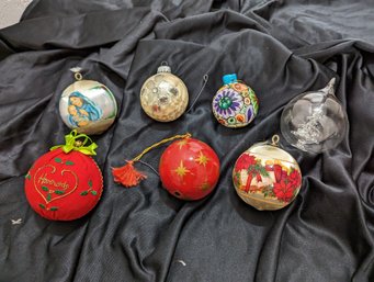 Collection Of 7 Christmas Tree Ornaments