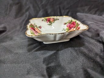 Royal Albert Old Country Rose Candy Trinket Dish