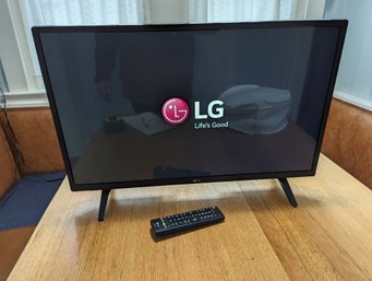 LG 27.5'' TV