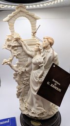 Giuseppe Armani Florence Italy 'Married Couple With Boquet' Statue With Original Box
