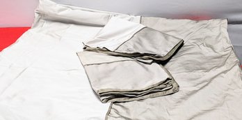 Calvin Klien Twin Duvet & 2 Matching Pillow Cases