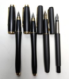 4 Parker Fountain Pens Matte Black & Gold