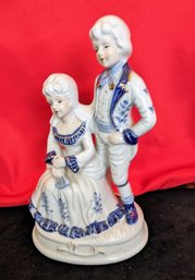 Vintage 1950's Porcelain Blue & White Couple Statue