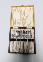 Set Of (6) Vintage EPNS Silver Plate Cake Forks In Original Box