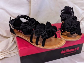 #5. Pair Of Black Flora Dollhouse Flats Size 7