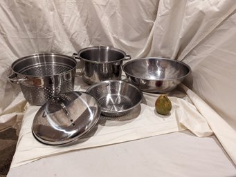 Stainless Steel Kitchen Pot And Mixing Bowl