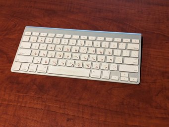 Apple Bluetooth Keyboard