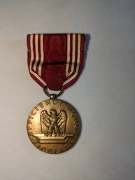 Early WWII U.S. Military Good Conduct Pin - ( 1 Of 2 )