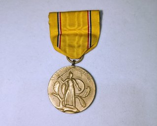 Vintage WWII American Defense Service Medal - (2 Of 2 )