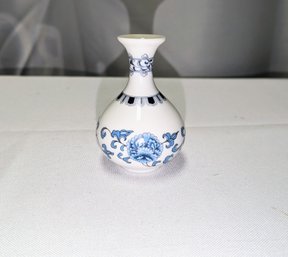 Vintage 1980's, Japan, Miniature Blue & White Vase