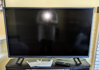 Insignia 40'  LED Full HD Television #NS-40D510NA21 With Remote