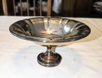 Oneida Silversmiths Silver Plate Pedestal Candy Dish