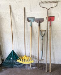 Lot Of  7 - Garden Tools