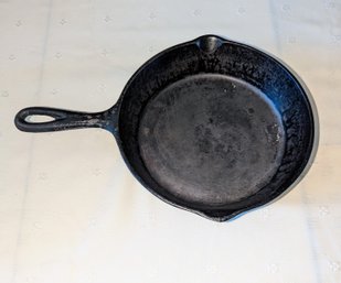 Vintage Perfectly Seasoned Frying Pan