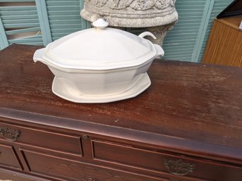 VINTAGE SOFT WHITE CALIFORNIA POTTERY TUREEN WITH LADDLE AND UNDERPLATE