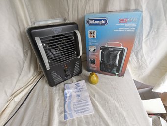 New In Box DeLonghi Space Heater #51