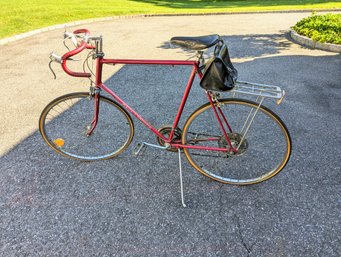 Vintage 26'Red Men's Schwinn Continental 10 Speed Bicycle