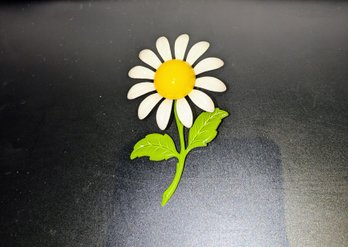 Large Vintage Metal & Enamel Daisy Brooch