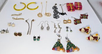 17 Pairs Of Various Fashion Earrings