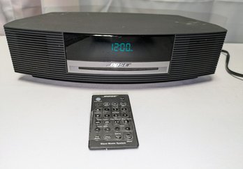 Bose Wave Music System With  AM/M, 3 Disc CD Player & Remote Control