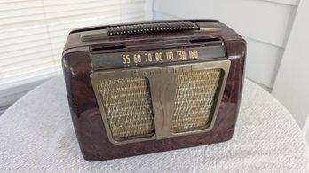 Vintage 1950s Sentinel 312-P Radio