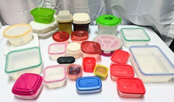 Lot Of Plastic Storage Containers With Matching Lids