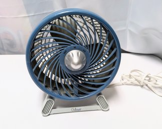 Chill Out Compact Table Fan