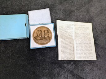 Vintage Medallic Art Co., Grant & Lee Official Civil War Centennial Commission Commemorative Medallion