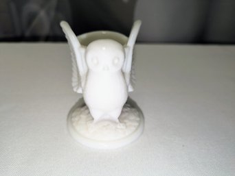 Vintage Westmoreland Milk Glass Owl/Bird Toothpick Holder