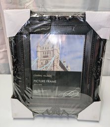 New In Package Ornate Resin Frame - 3 Of 5