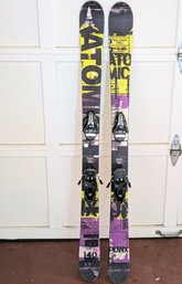 Pair Of Atomic Skis - 140's