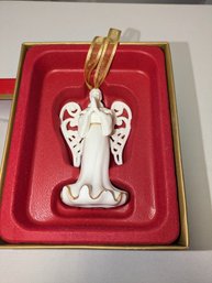 Vintage Wedgewood Praying Angel Ornament With Pierced Wings In The Original Box  - 1 Of 3